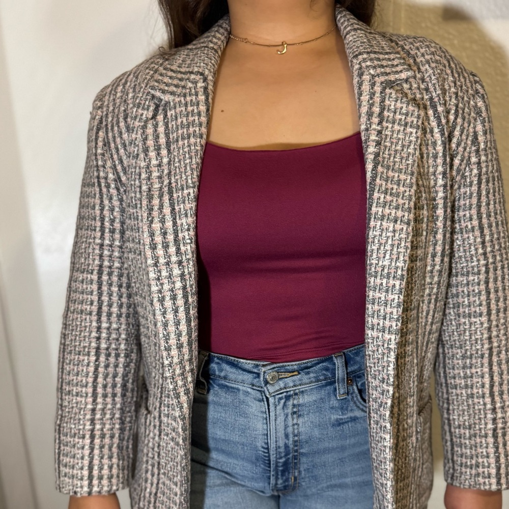 Women's Houndstooth Blazer - Grey, Pink, and White